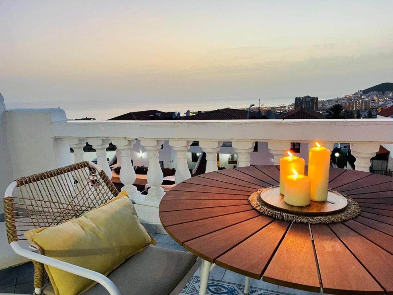 Seaview Port Royal, Cristianos, Heated Pool, Wifi Apartment *